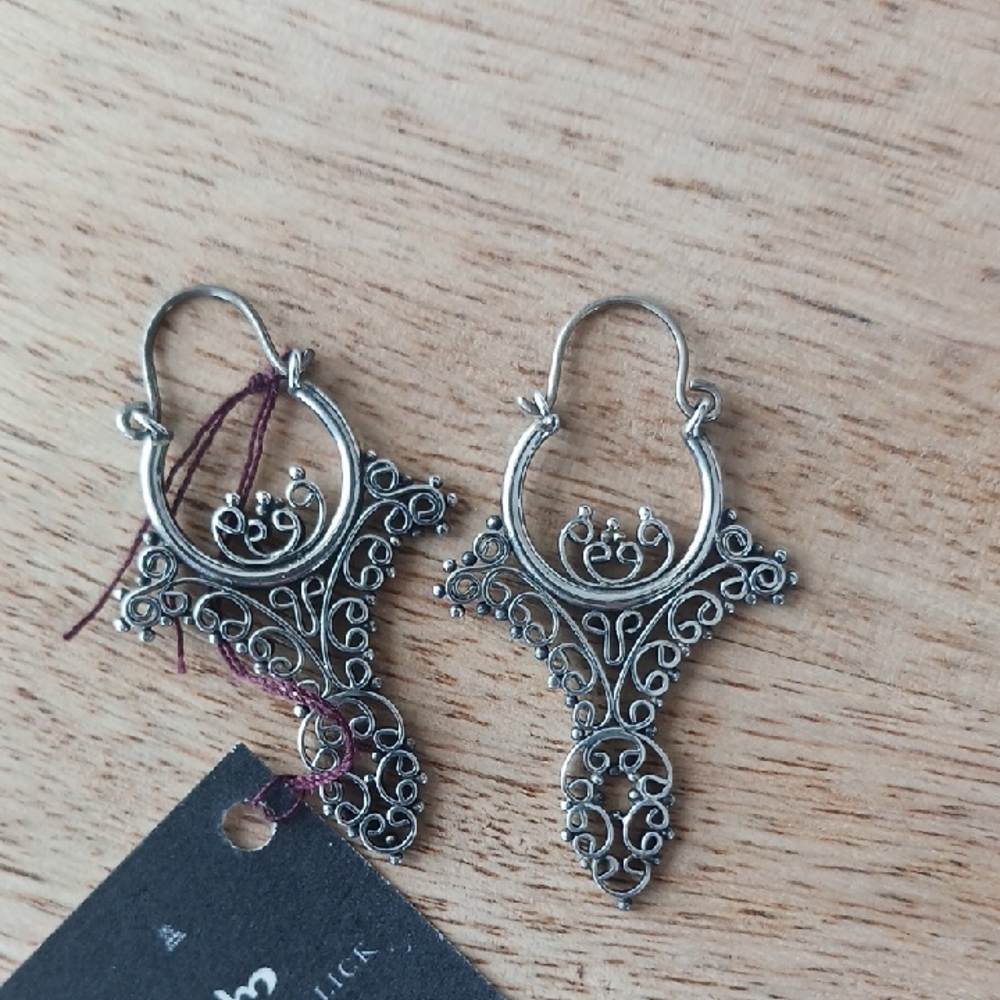.925 NWT Filigree Earrings